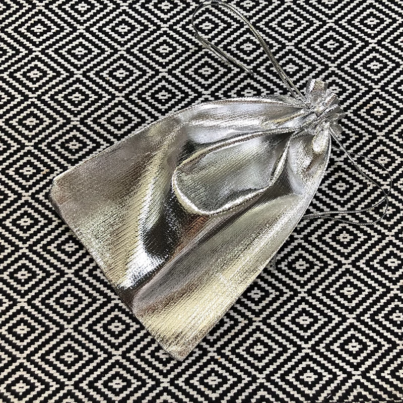 Ajándéktasak (ezüst) 12x18cm
